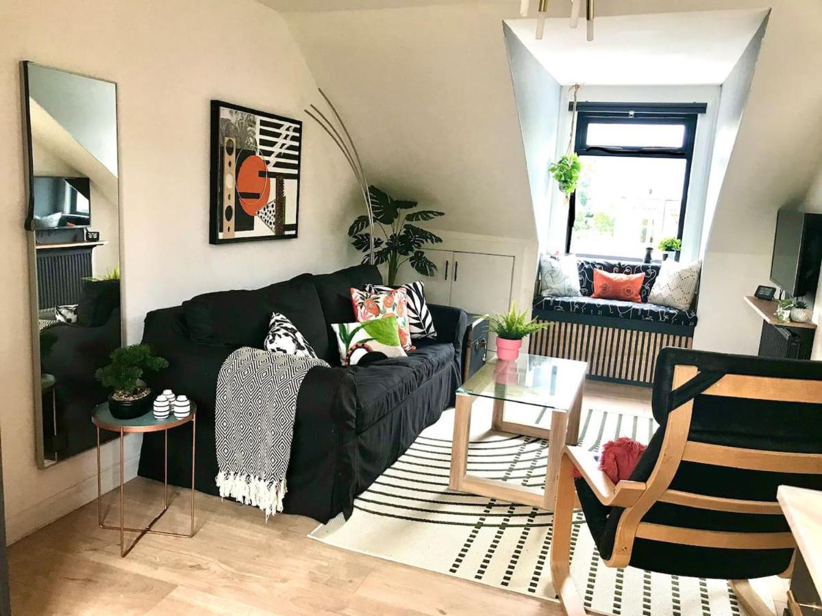 The Morningside Apartment Charming Stylish Apartment In The Centre Of Innerleithen Kültér fotó